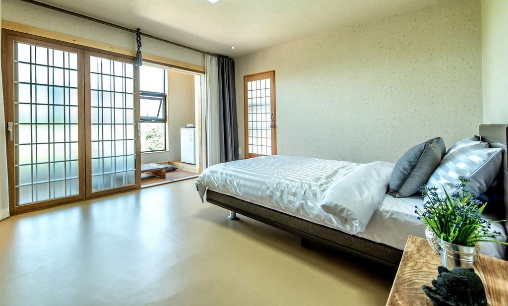 Bada Maru Pension Сеогвипо Екстериор снимка